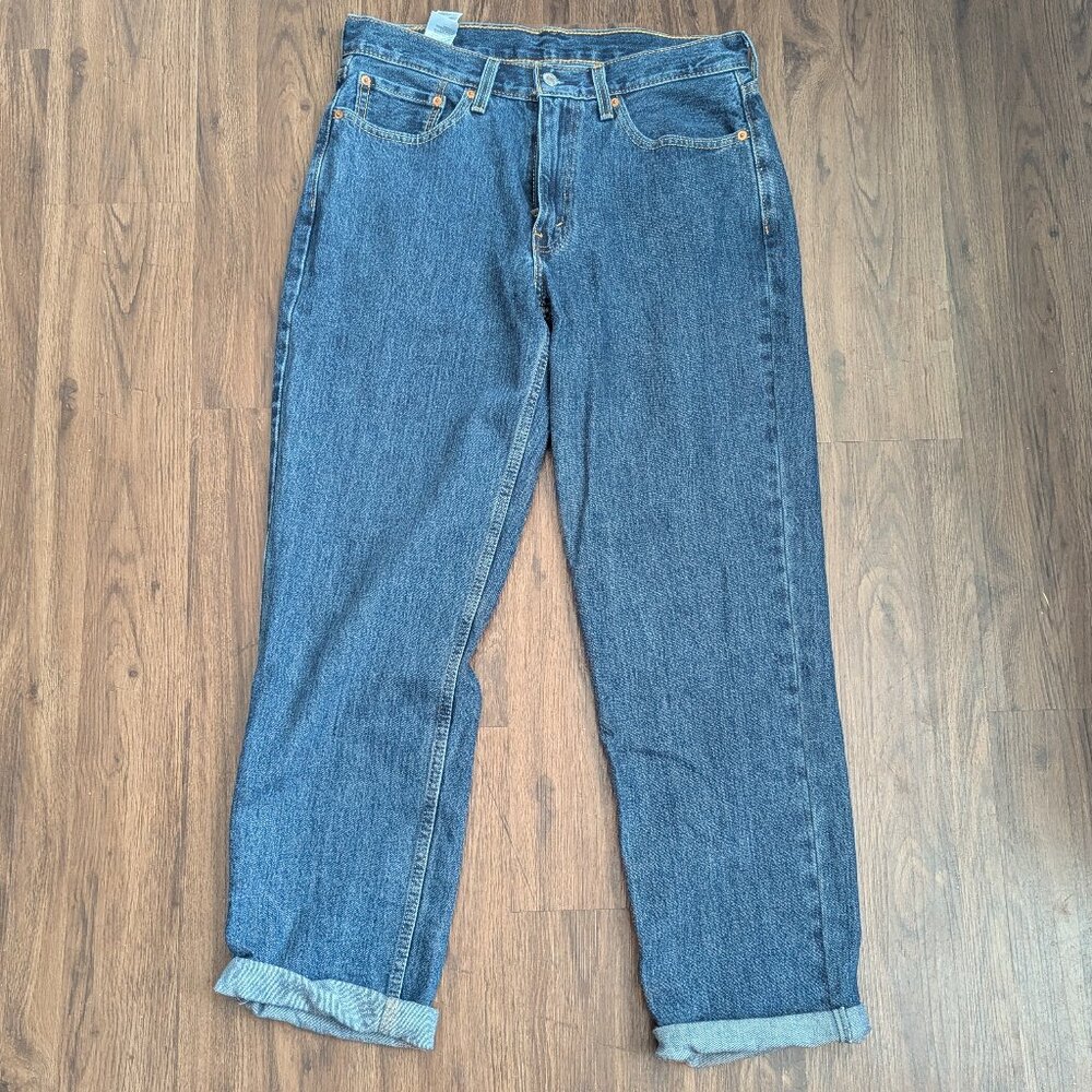 Levi's 550 Relaxed Fit 32in waist /32in inseam Men's Dark Wash Jeans Worn 2x
